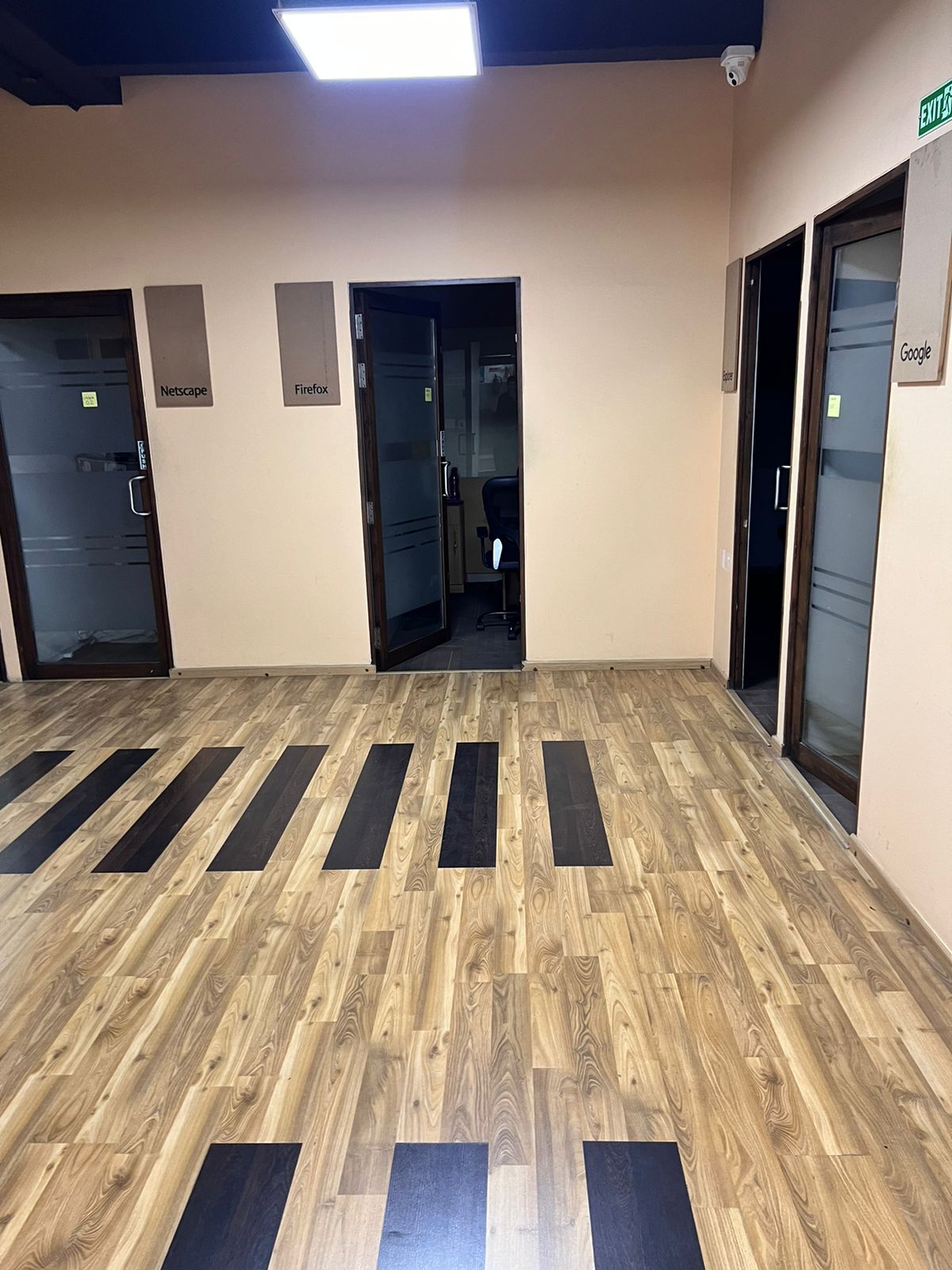Office 41000 Sq. Ft. Commercial Office for Rent in Thaltej Ahmedabad - Media 13