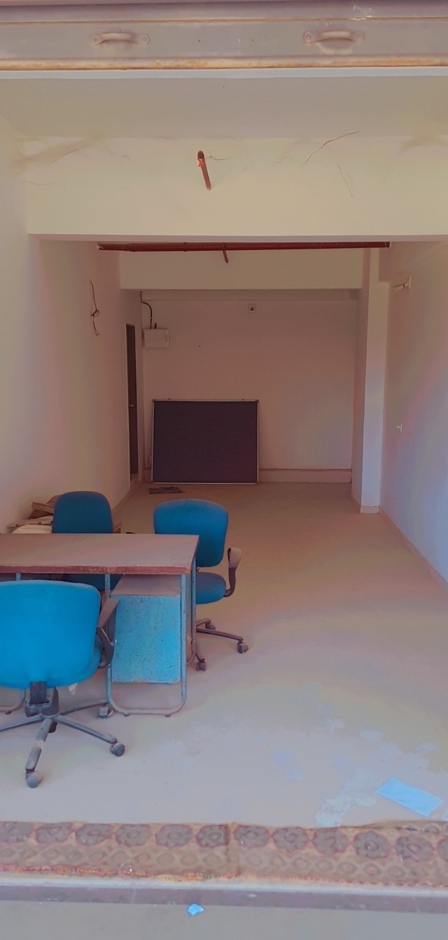 Office 550 Sq. Ft. Commercial Office for Rent in Gota Ahmedabad - Media 2