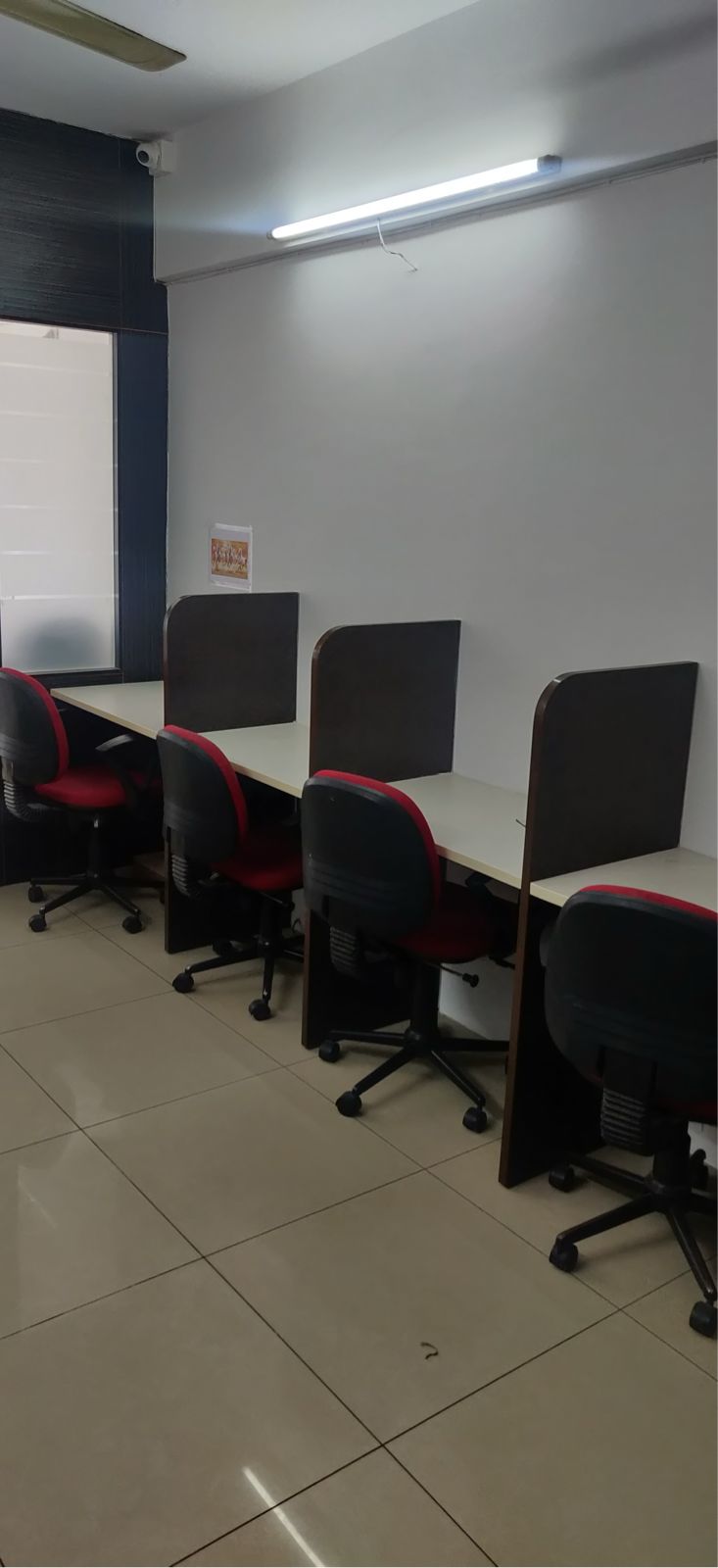 Office 373 Sq. Ft. Commercial Office for Rent in Prahladnagar Ahmedabad - Media 2