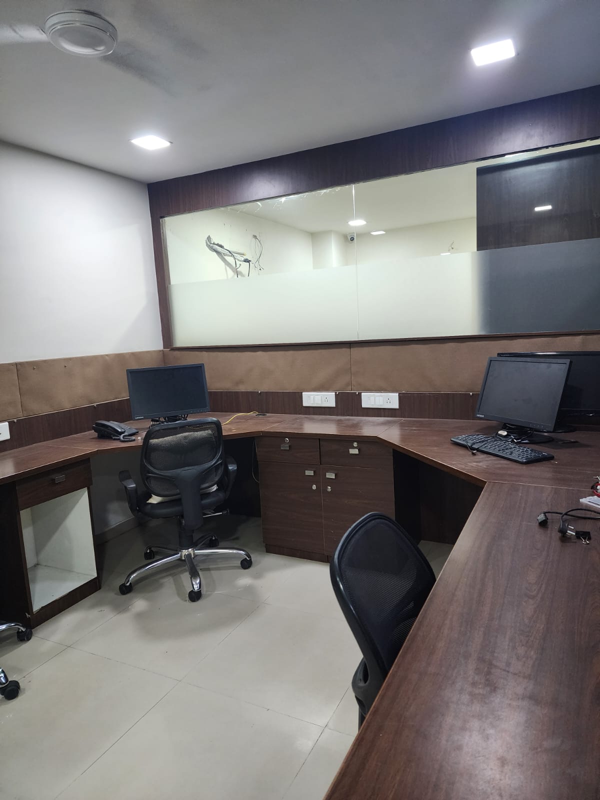 Office 1231 Sq. Ft. Commercial Office for Rent in Science City Ahmedabad - Media 3