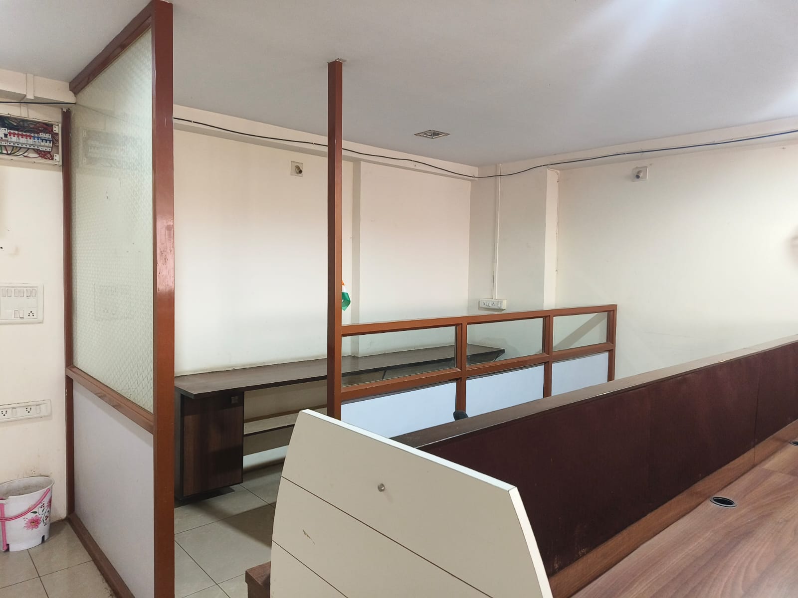 Office 885 Sq. Ft. Commercial Office for Rent in Sg Highway Ahmedabad - Media 5