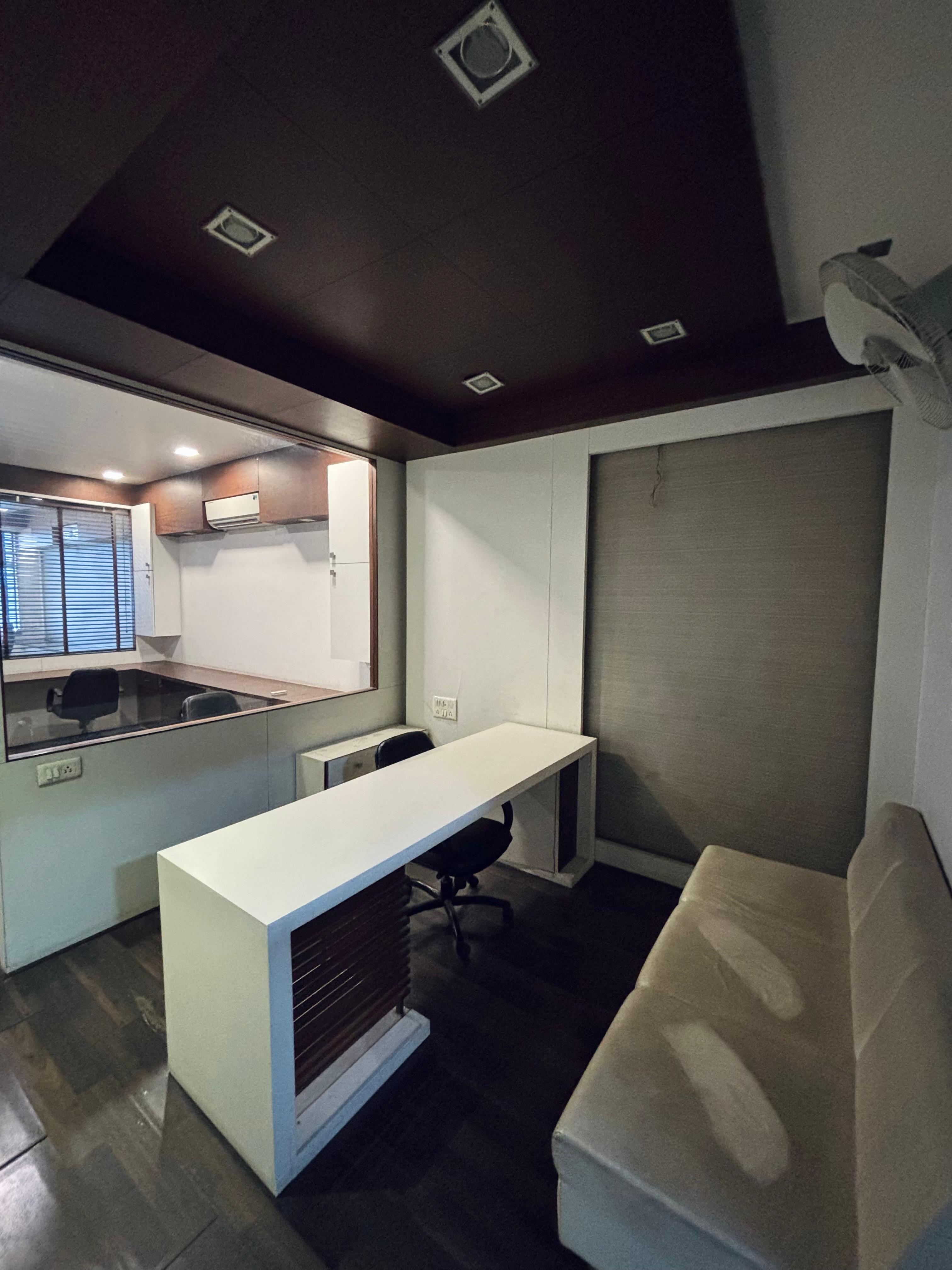 Office 930 Sq. Ft. Commercial Office for Rent in Sola Ahmedabad - Media 3