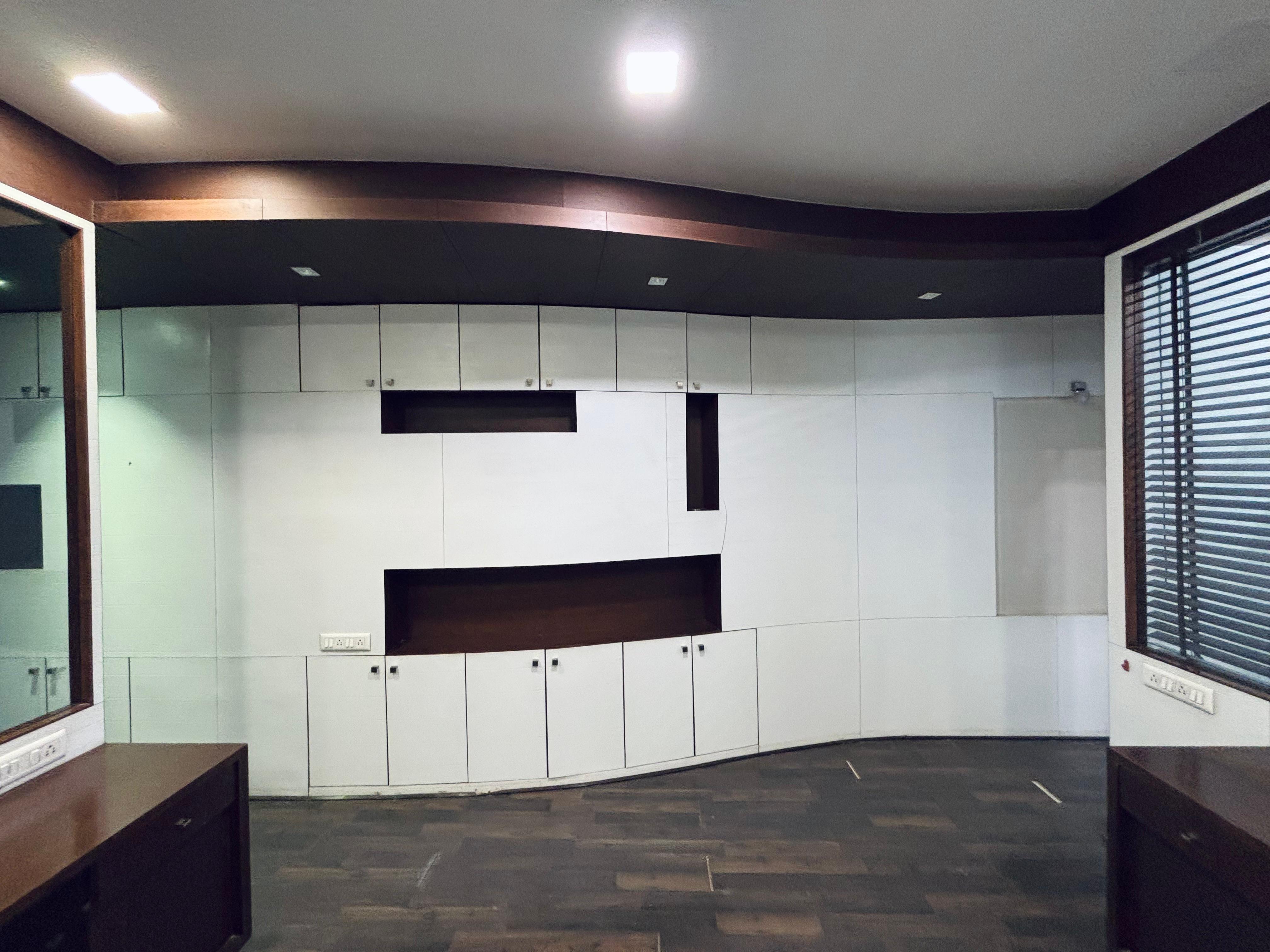 Office 930 Sq. Ft. Commercial Office for Rent in Sola Ahmedabad - Media 5