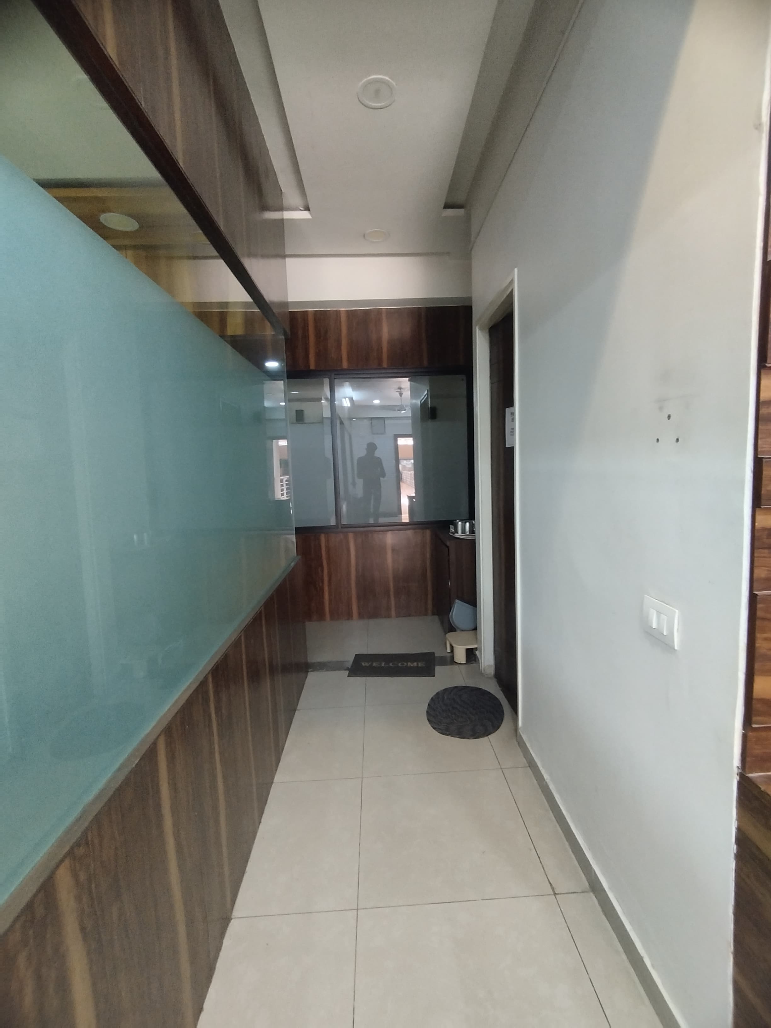 Office 1639 Sq. Ft. Commercial Office for Rent in Prahladnagar Ahmedabad - Media 5