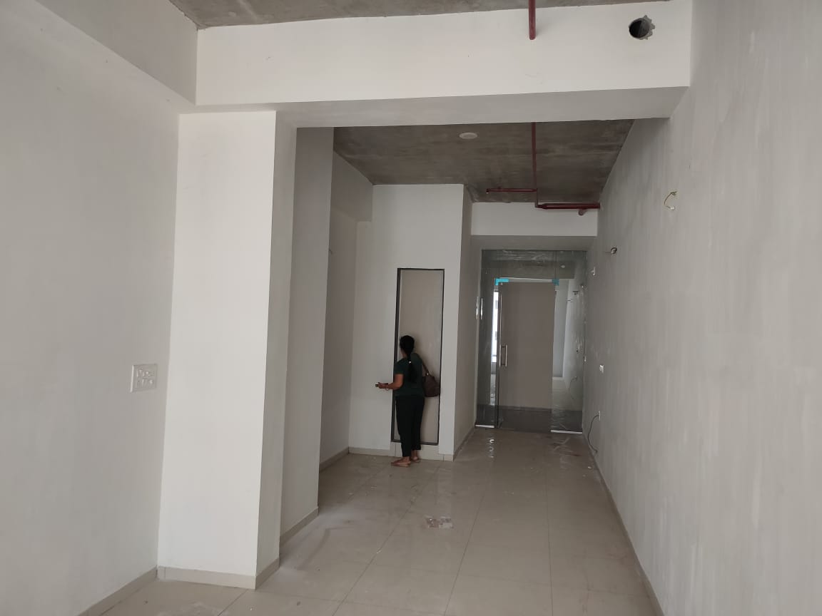 Showroom 705 Sq. Ft. Showroom Second Floor for Rent in South Bopal Ahmedabad