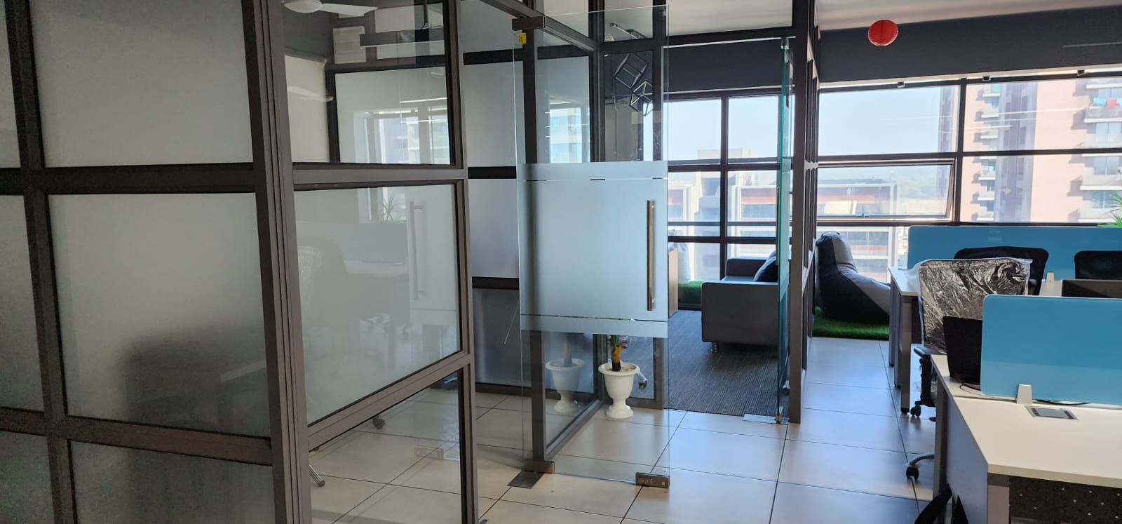 Office 2222 Sq. Ft. Commercial Office for Rent in Science City Ahmedabad - Media 6