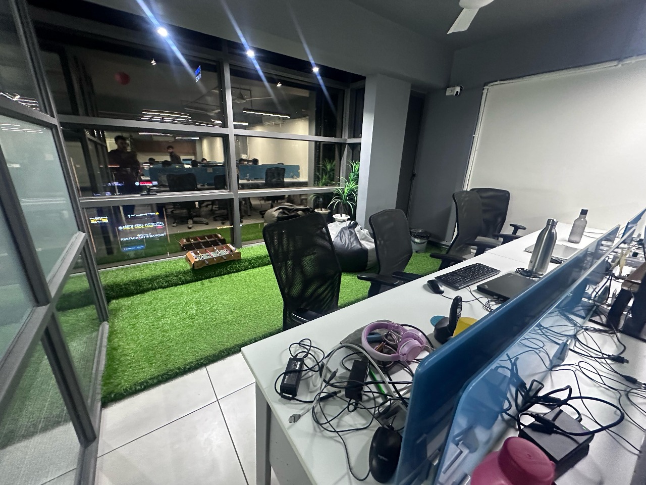 Office 2222 Sq. Ft. Commercial Office for Rent in Science City Ahmedabad - Media 14