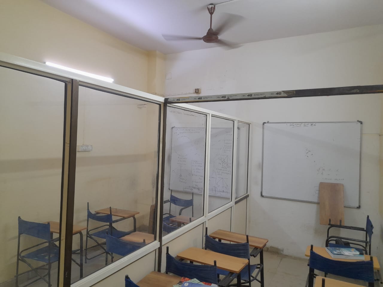 Office 420 Sq. Ft. Commercial Office for Rent in Jagatpur Ahmedabad - Media 5