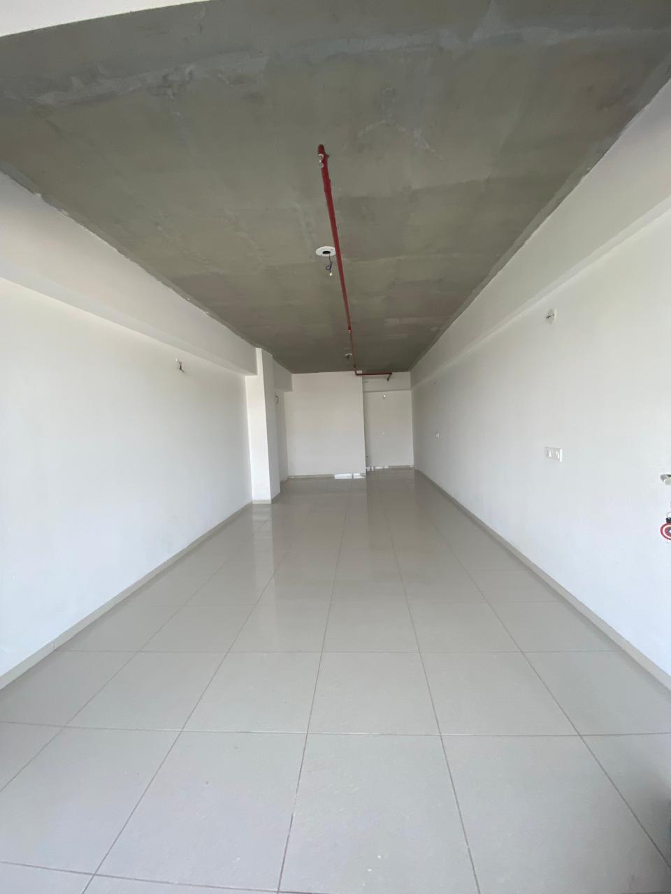 Office 723 Sq. Ft. Commercial Office for Rent in Gota Ahmedabad - Media 5
