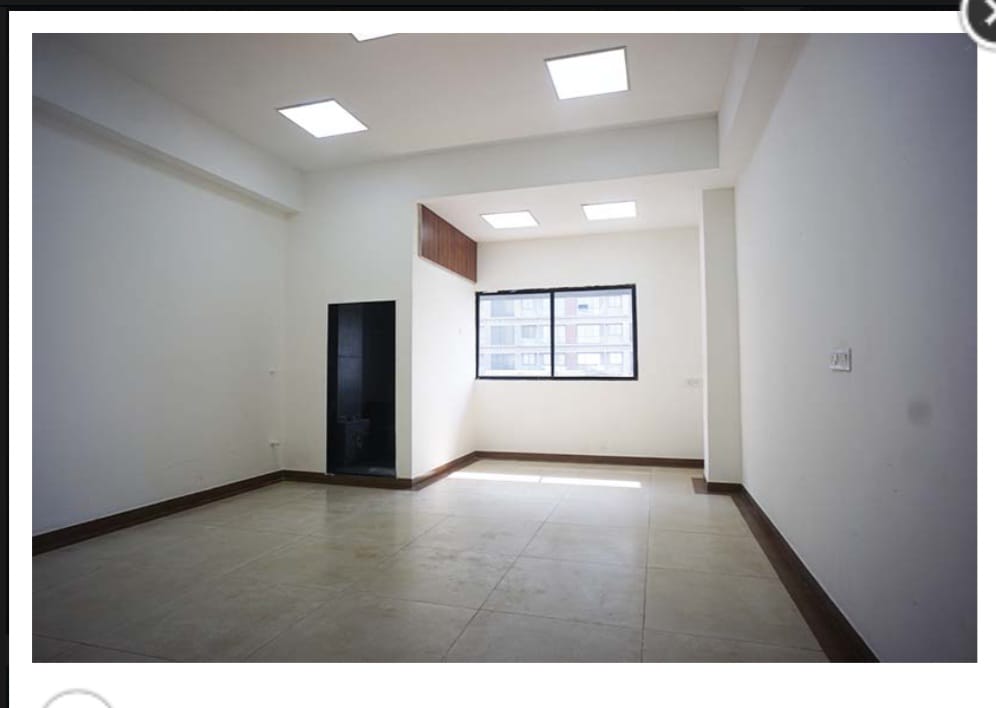 Office 625 Sq. Ft. Commercial Office for Sale in Thaltej Ahmedabad