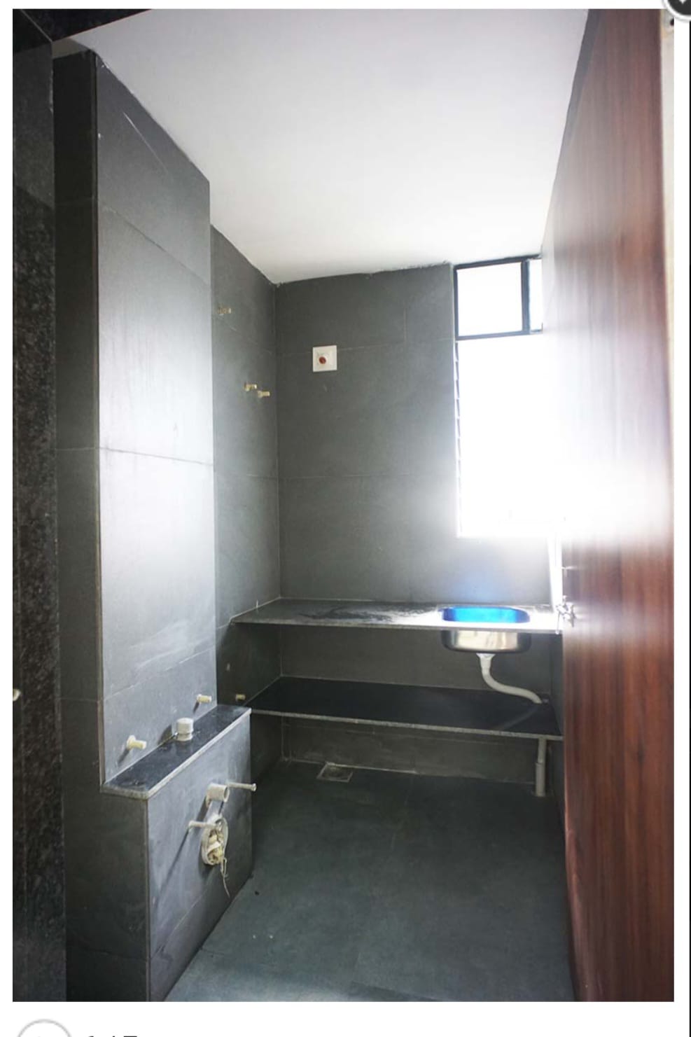 Office 625 Sq. Ft. Commercial Office for Sale in Thaltej Ahmedabad - Media 5