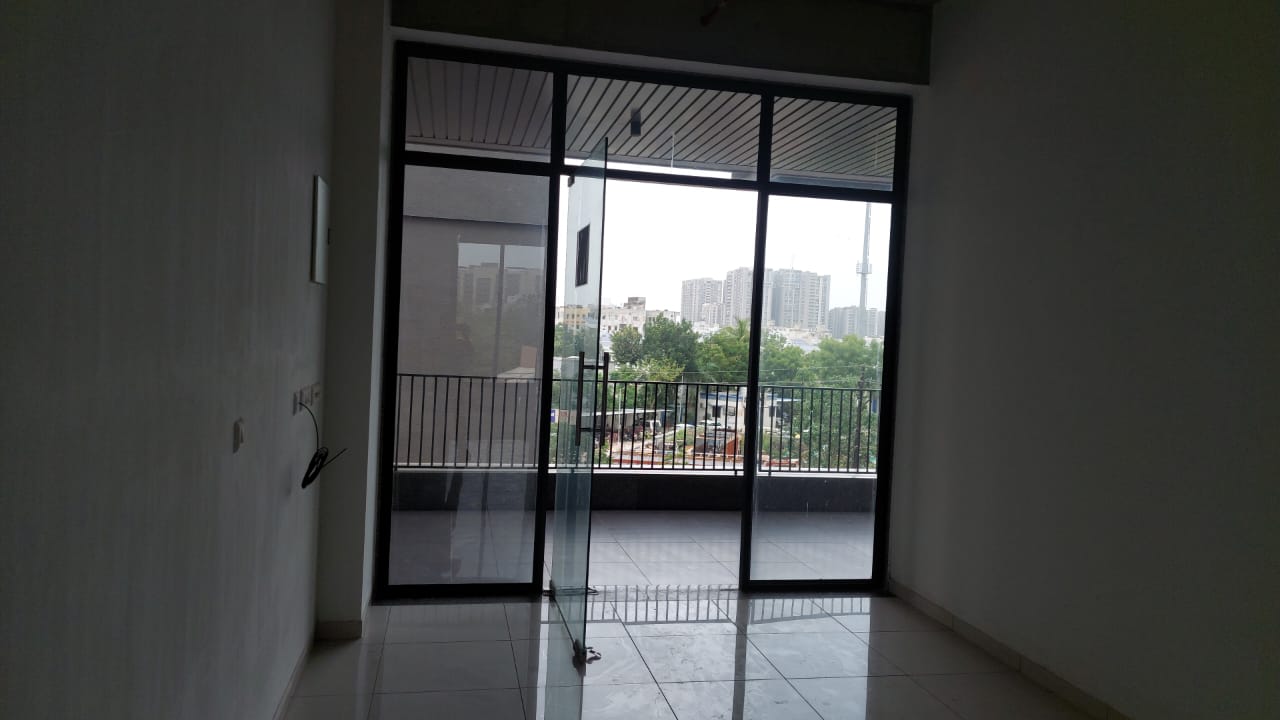 Showroom 714 Sq. Ft. Showroom Second Floor for Rent in South Bopal Ahmedabad - Media 2