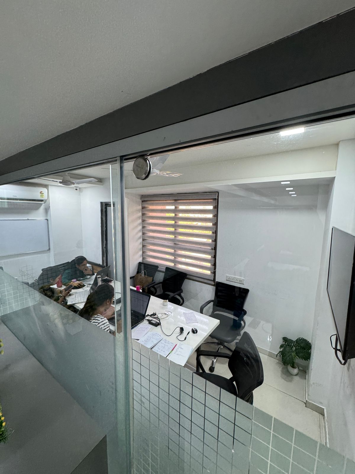 Office 2280 Sq. Ft. Commercial Office for Sale in Satellite Ahmedabad - Media 8