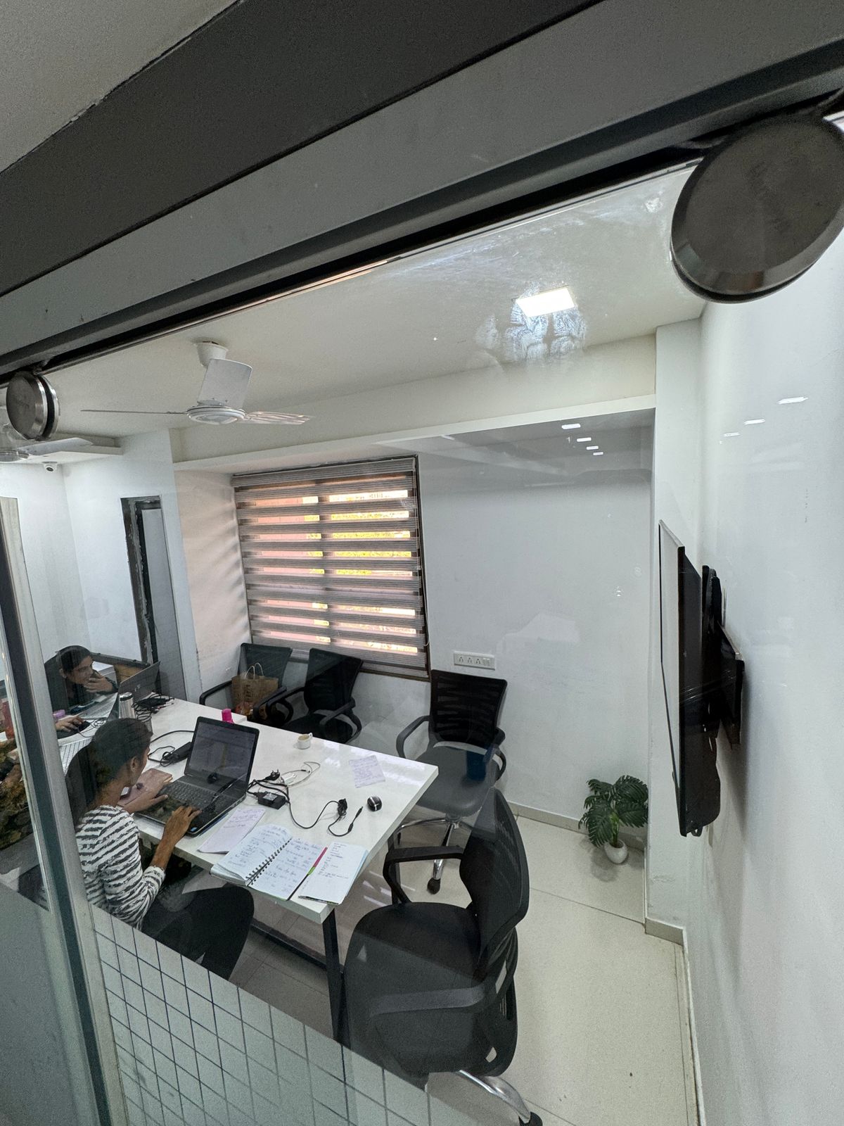 Office 2280 Sq. Ft. Commercial Office for Sale in Satellite Ahmedabad - Media 6