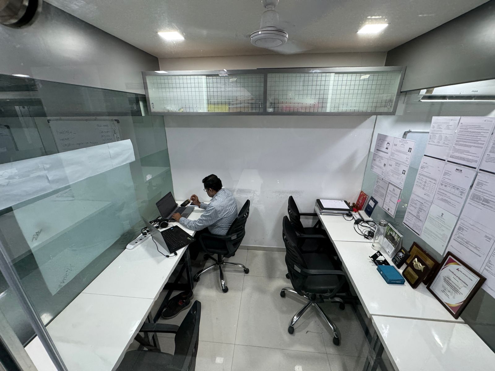 Office 2280 Sq. Ft. Commercial Office for Sale in Satellite Ahmedabad - Media 2