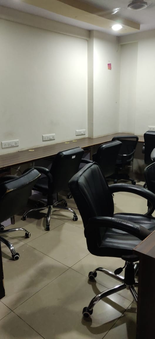 Office 558 Sq. Ft. Commercial Office for Rent in Prahladnagar Ahmedabad - Media 7
