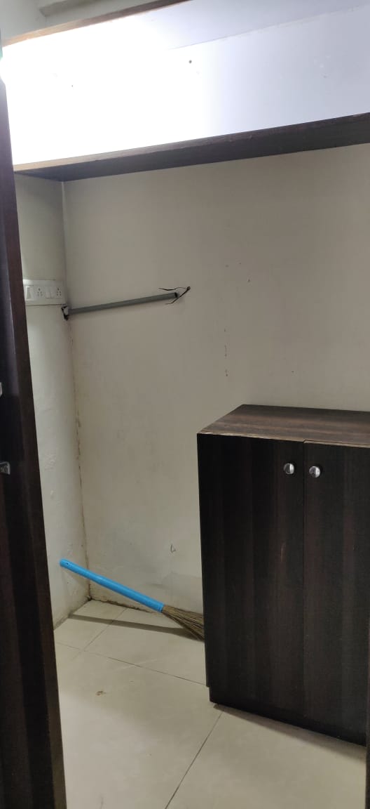 Office 558 Sq. Ft. Commercial Office for Rent in Prahladnagar Ahmedabad - Media 9