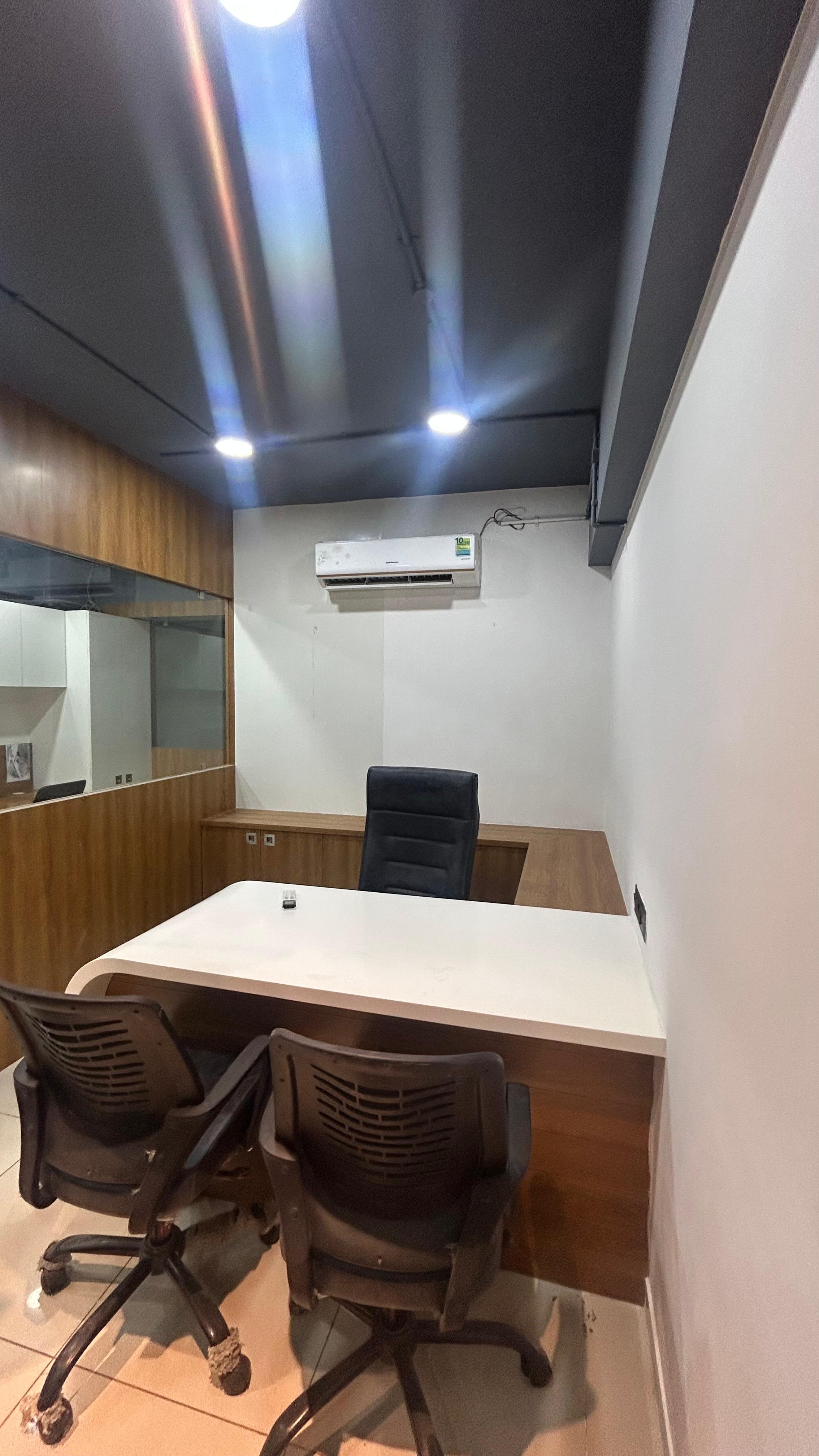 Office 1133 Sq. Ft. Commercial Office for Rent in Science City Ahmedabad - Media 1