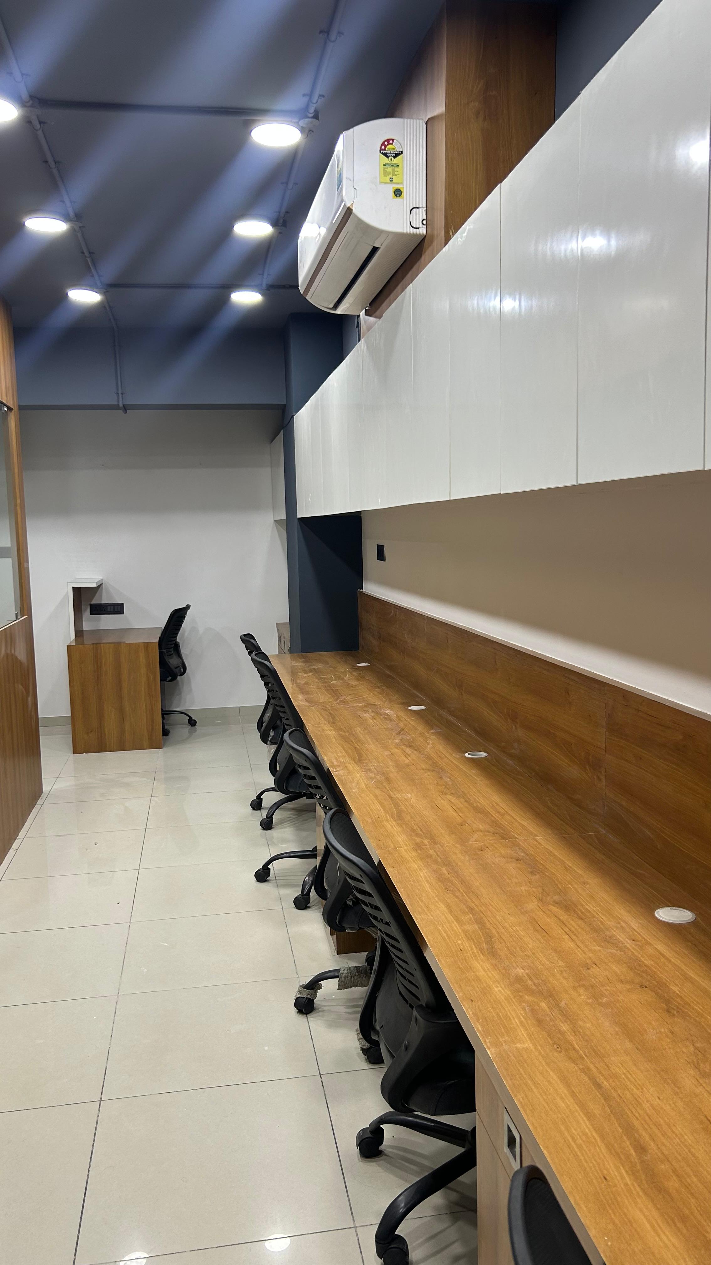 Office 1133 Sq. Ft. Commercial Office for Rent in Science City Ahmedabad - Media 7