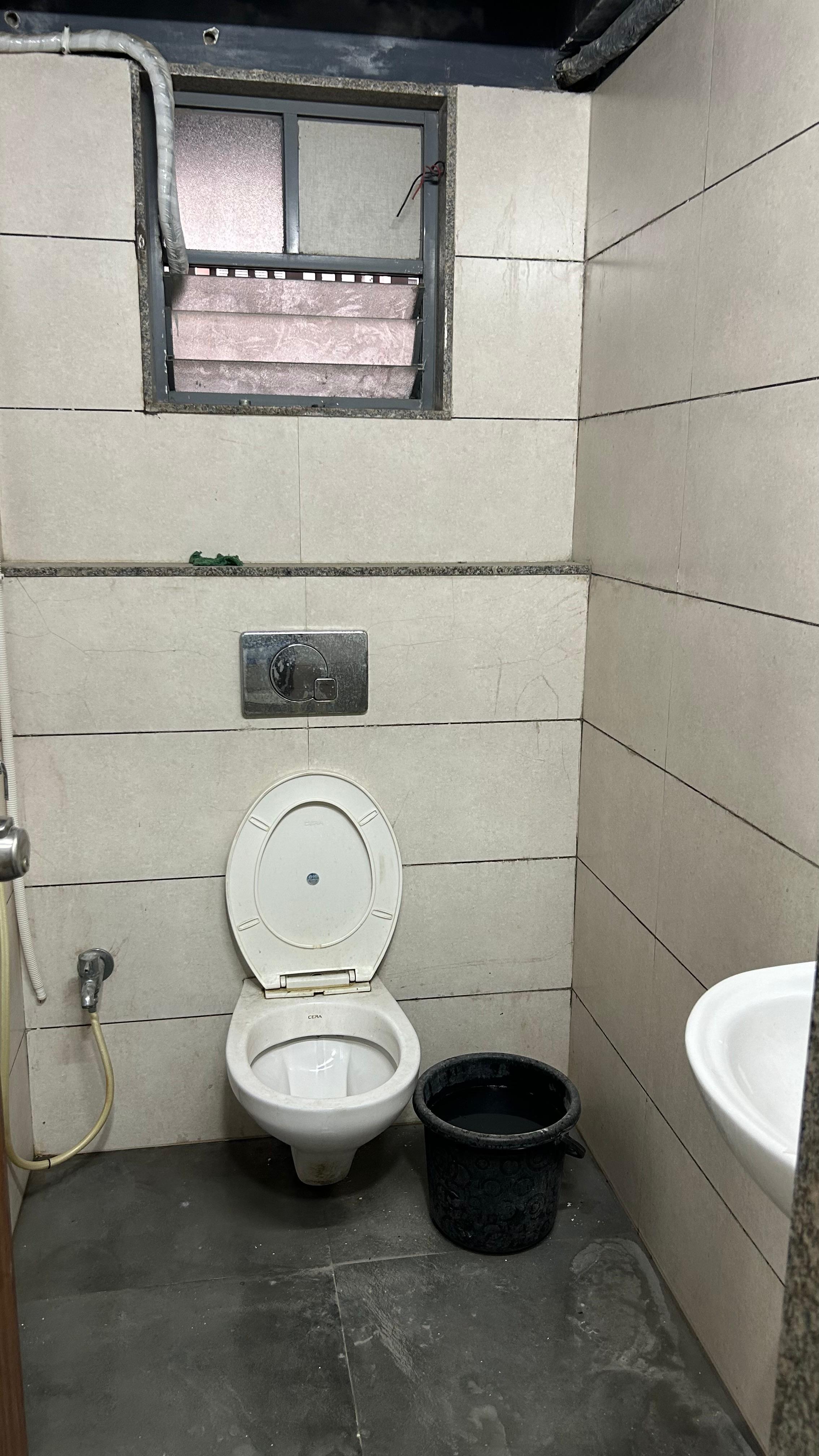 Office 1133 Sq. Ft. Commercial Office for Rent in Science City Ahmedabad - Media 11