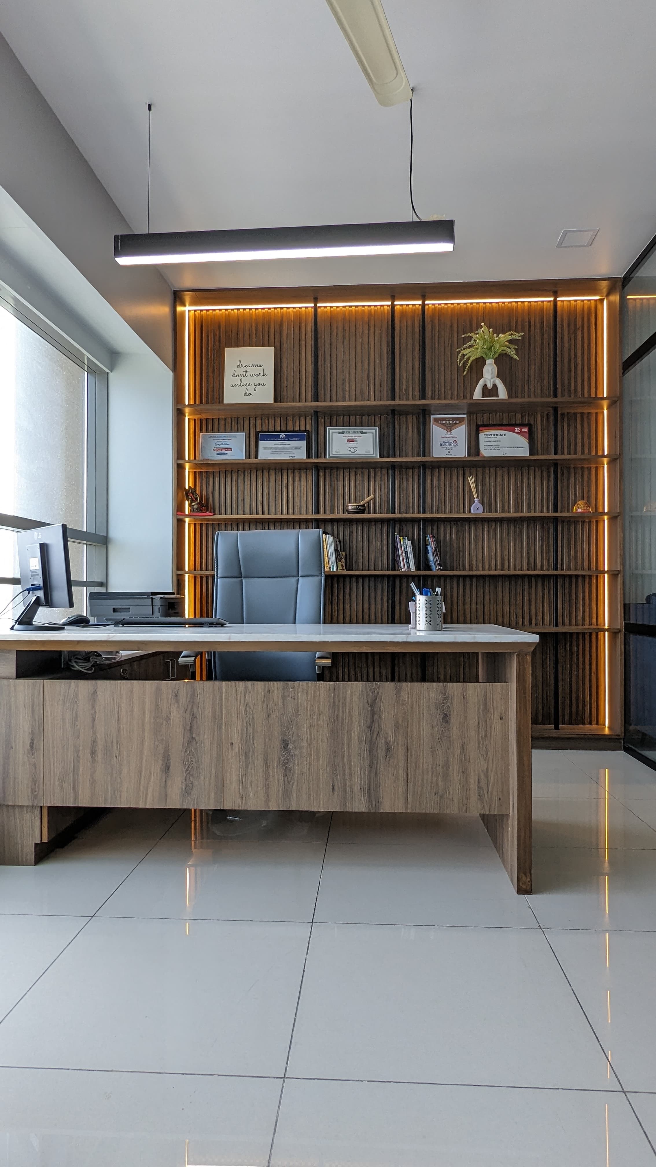 Office 638 Sq. Ft. Commercial Office for Rent in Science City Ahmedabad - Media 1
