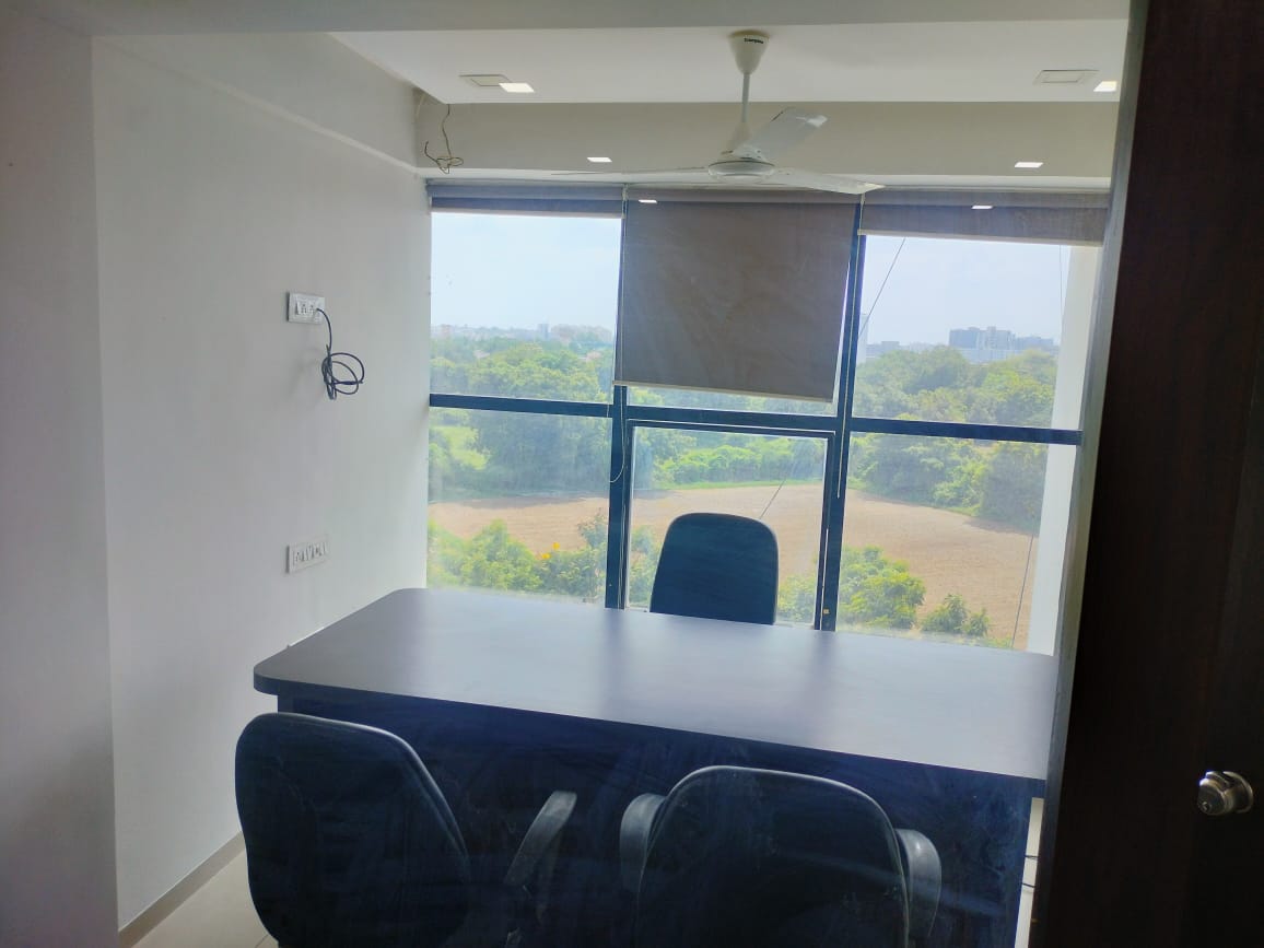 Office 682 Sq. Ft. Commercial Office for Rent in Zydus Road Ahmedabad