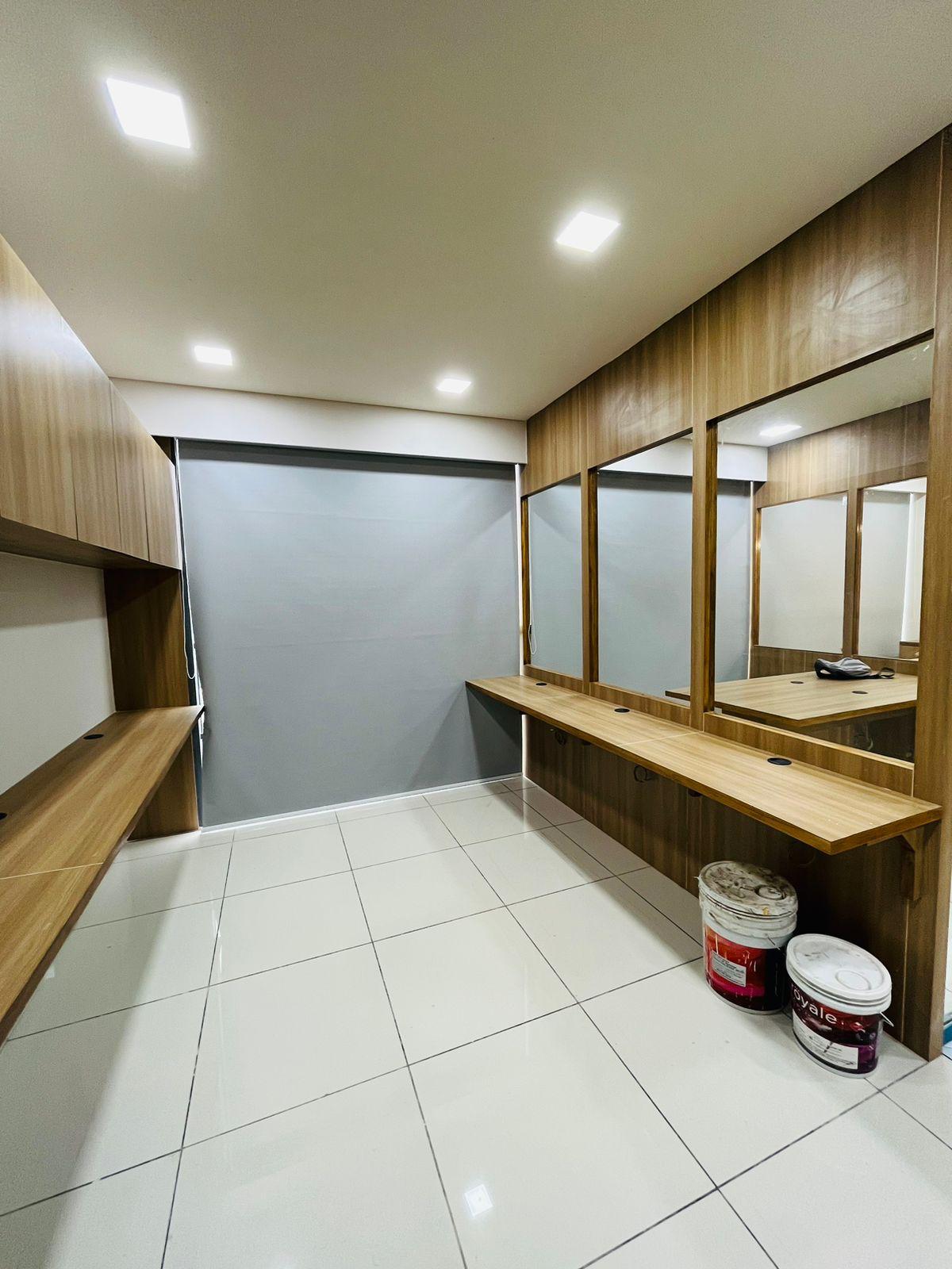 Office 780 Sq. Ft. Commercial Office for Rent in Sg Highway Ahmedabad - Media 7
