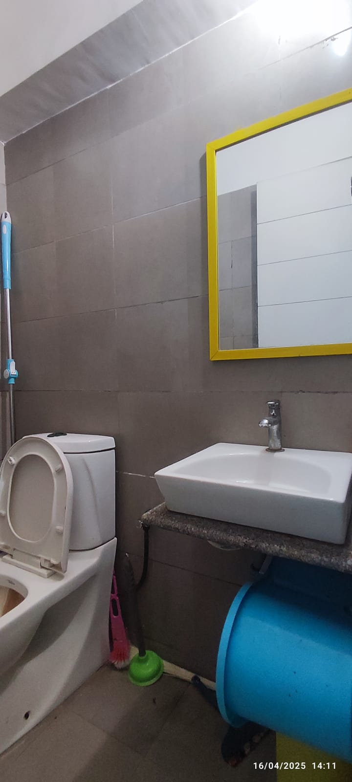 Office 795 Sq. Ft. Commercial Office for Rent in Thaltej Ahmedabad - Media 6