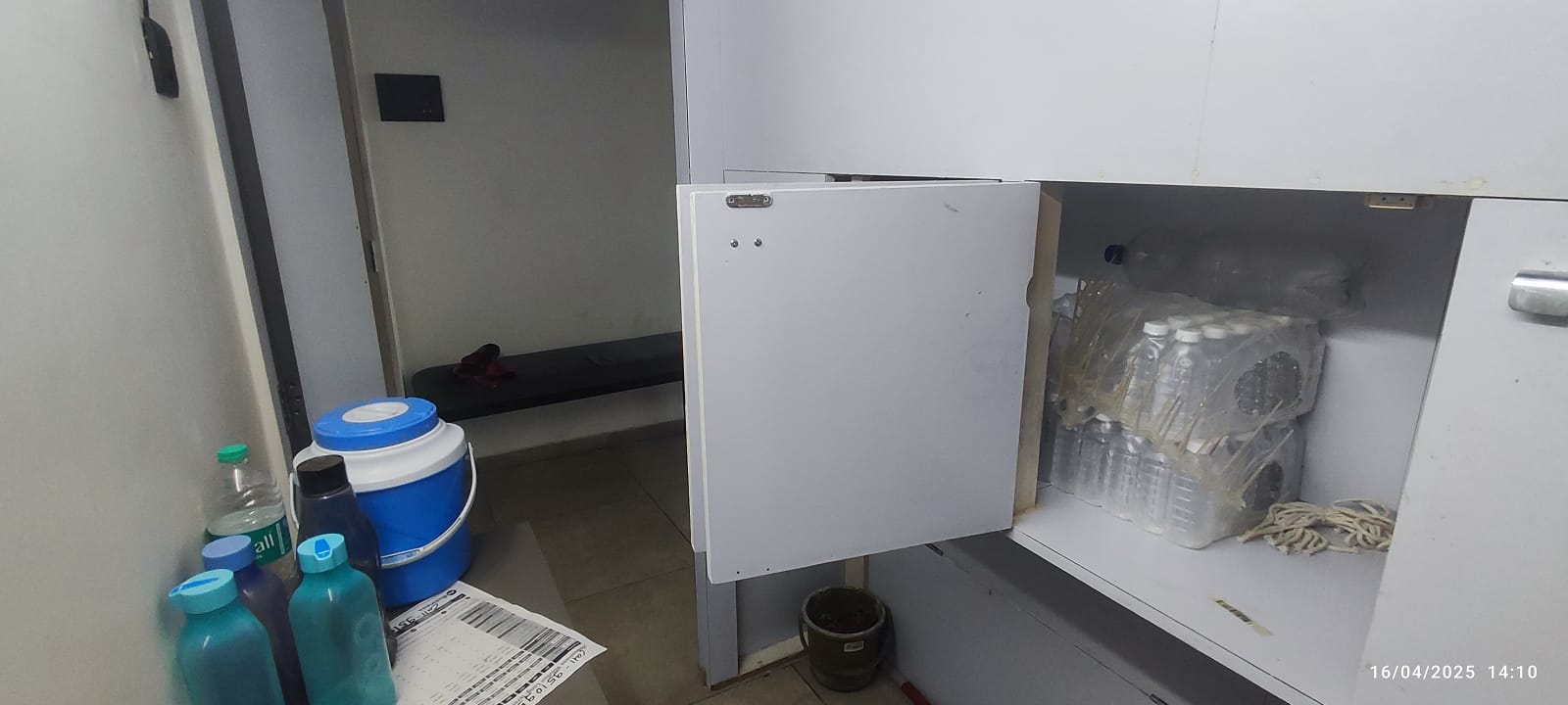 Office 795 Sq. Ft. Commercial Office for Rent in Thaltej Ahmedabad - Media 13