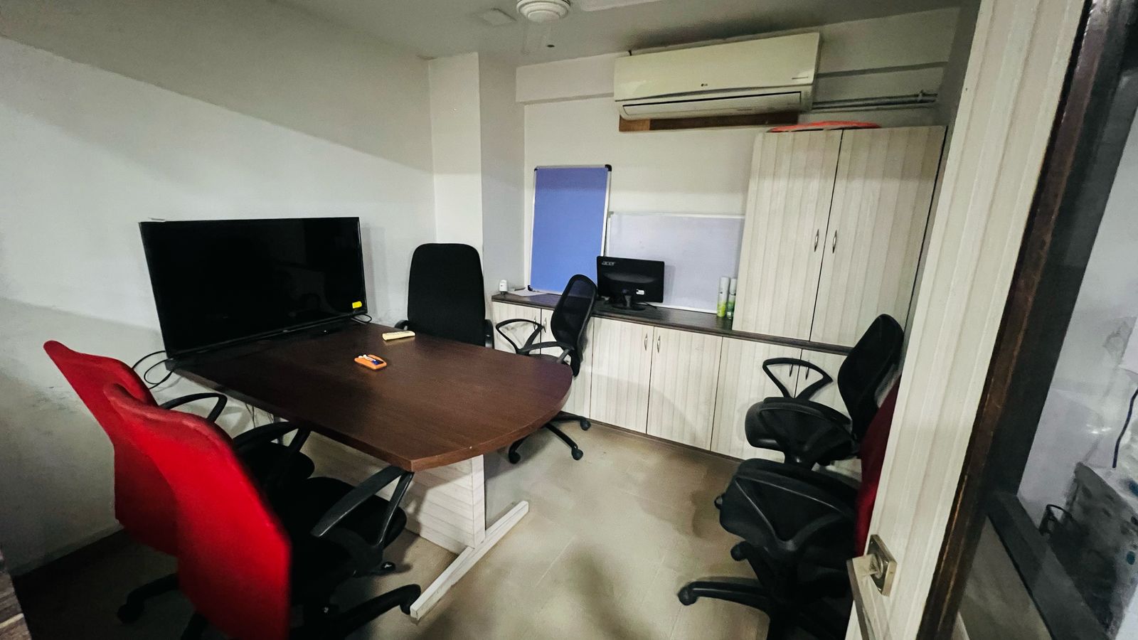 Office 1175 Sq. Ft. Commercial Office for Sale in Prahladnagar Ahmedabad - Media 7
