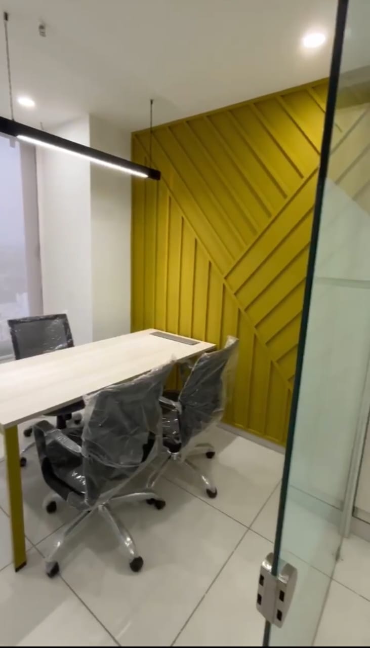 Office 1051 Sq. Ft. Commercial Office for Sale in Vastrapur Ahmedabad