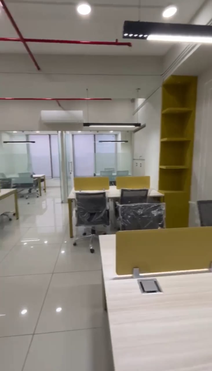 Office 1051 Sq. Ft. Commercial Office for Sale in Vastrapur Ahmedabad - Media 5