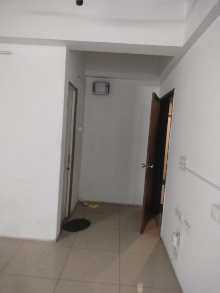 Office 530 Sq. Ft. Commercial Office for Sale in Prahladnagar Ahmedabad - Media 3