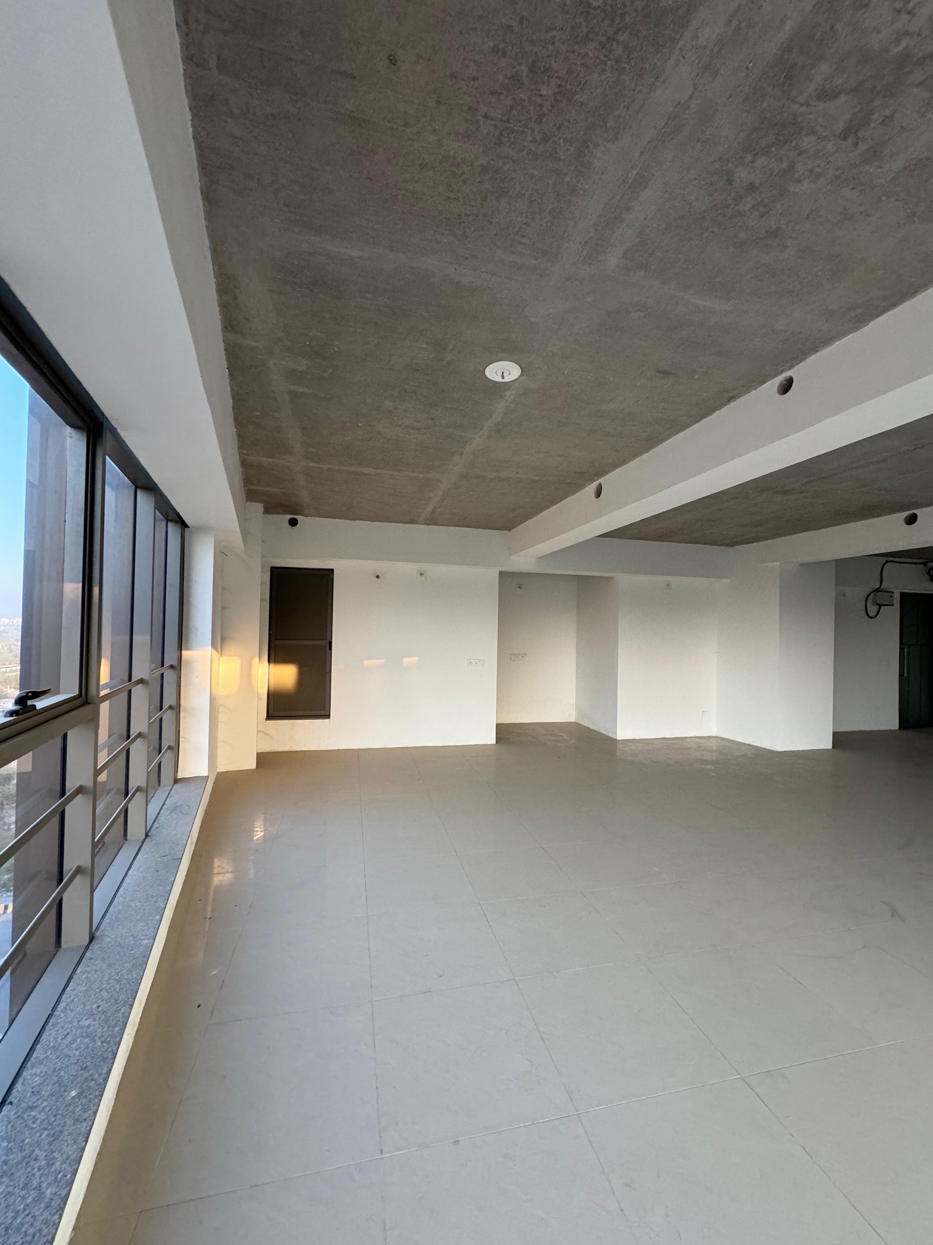Office 1637 Sq. Ft. Commercial Office for Rent in Sp Ring Road Ahmedabad - Media 12