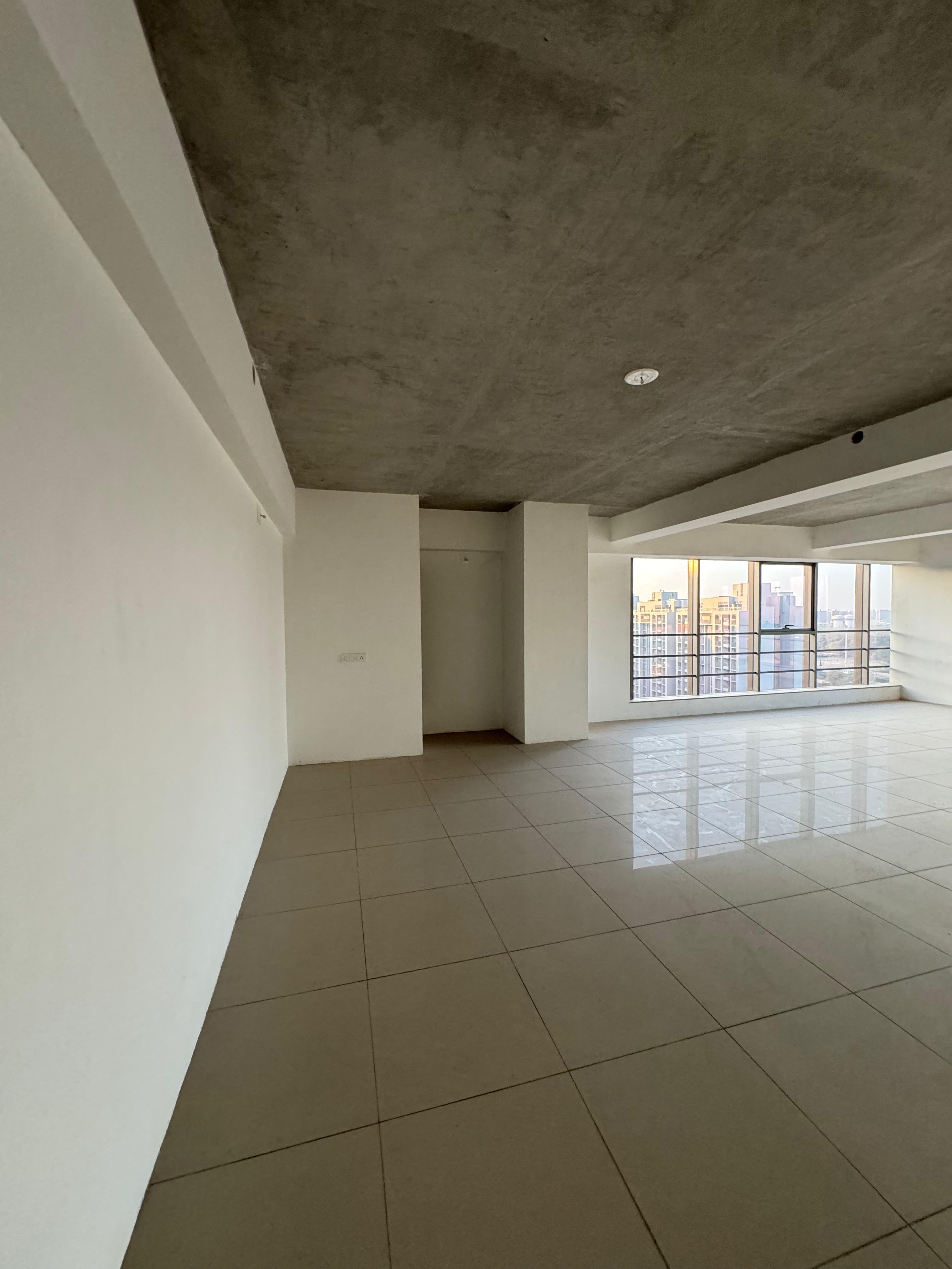 Office 1637 Sq. Ft. Commercial Office for Rent in Sp Ring Road Ahmedabad - Media 5