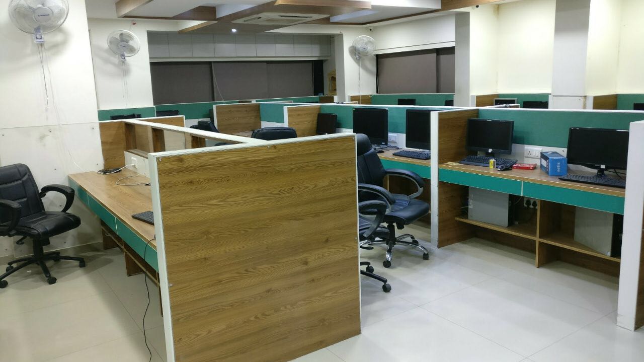 Office 1600 Sq. Ft. Commercial Office for Rent in Drive In Road Ahmedabad - Media 7