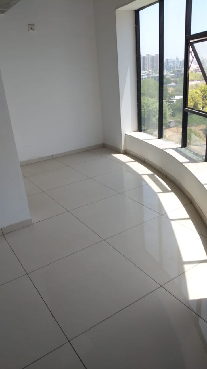 Office 1455 Sq. Ft. Commercial Office for Sale in Sola Ahmedabad - Media 5