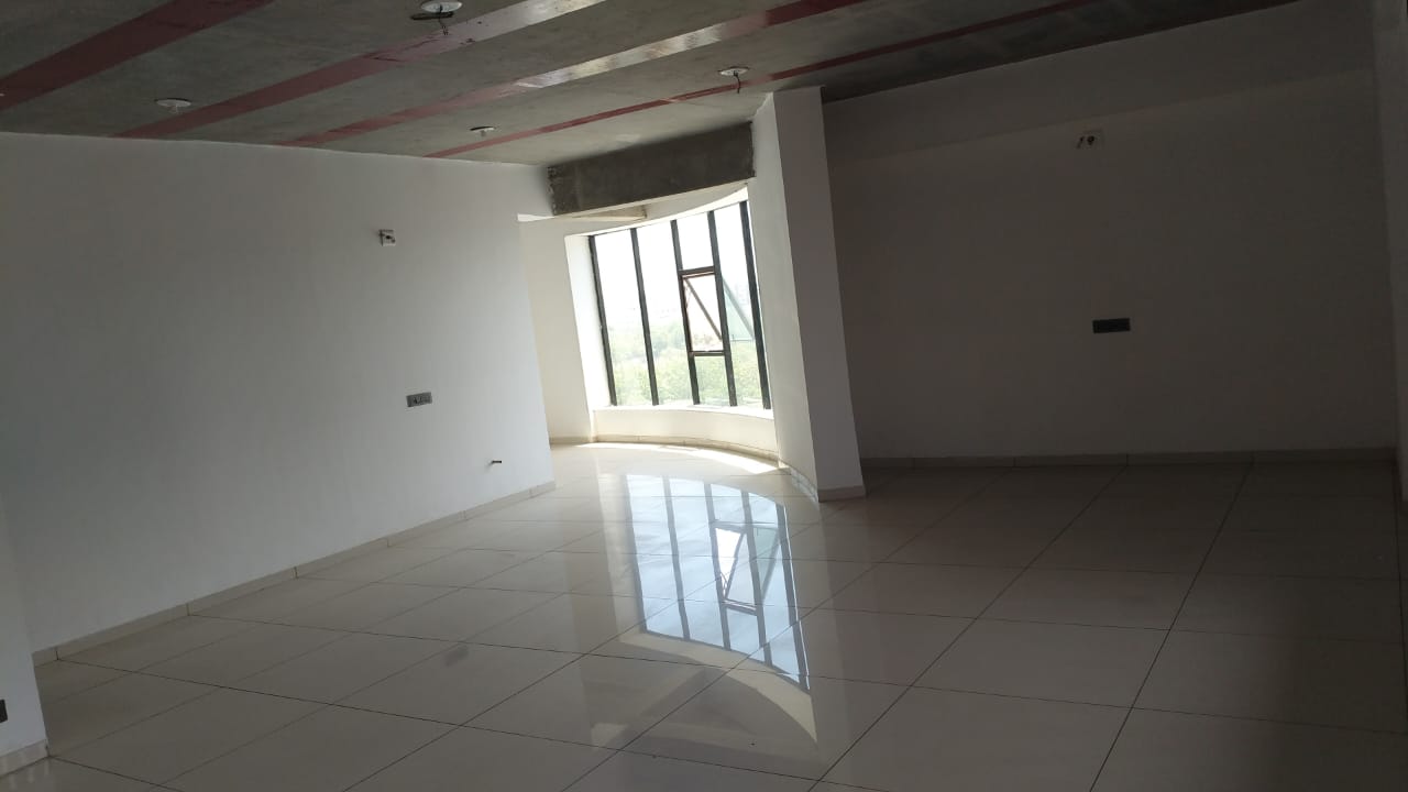 Office 1455 Sq. Ft. Commercial Office for Sale in Sola Ahmedabad - Media 6