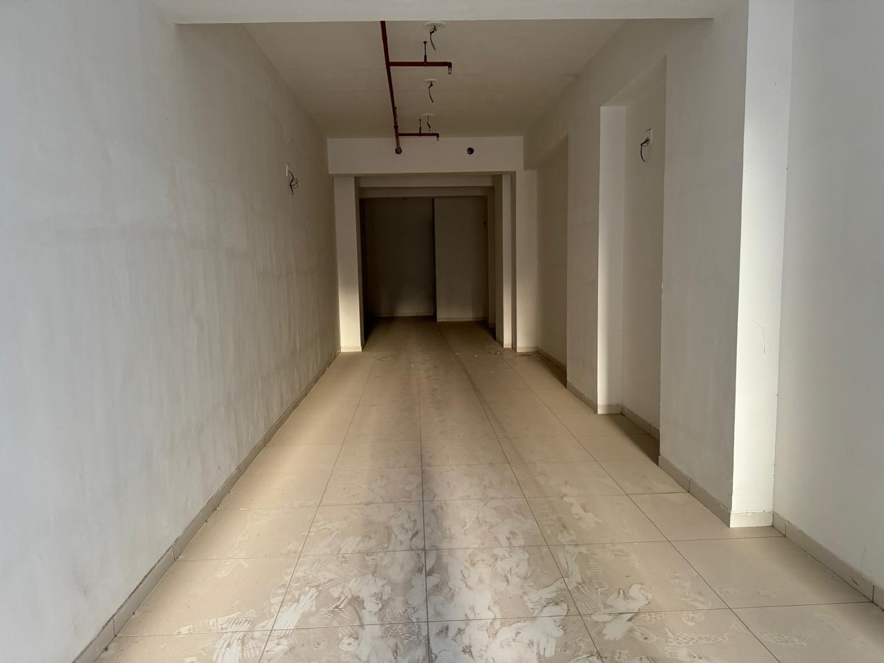 Showroom 910 Sq. Ft. Showroom Ground Floor for Rent in Shela Ahmedabad