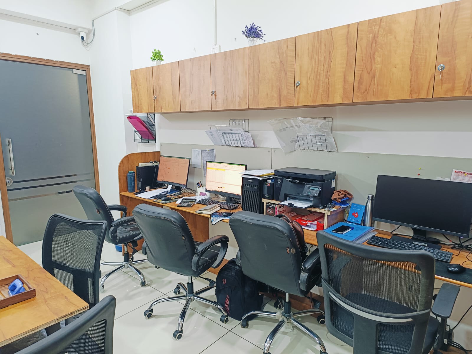 Office 625 Sq. Ft. Commercial Office for Rent in Jagatpur Ahmedabad - Media 6