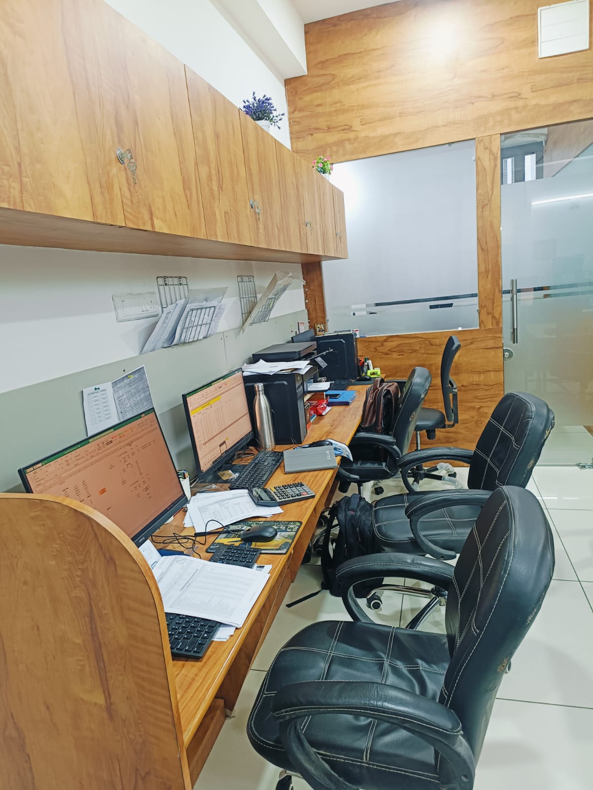 Office 625 Sq. Ft. Commercial Office for Rent in Jagatpur Ahmedabad - Media 11