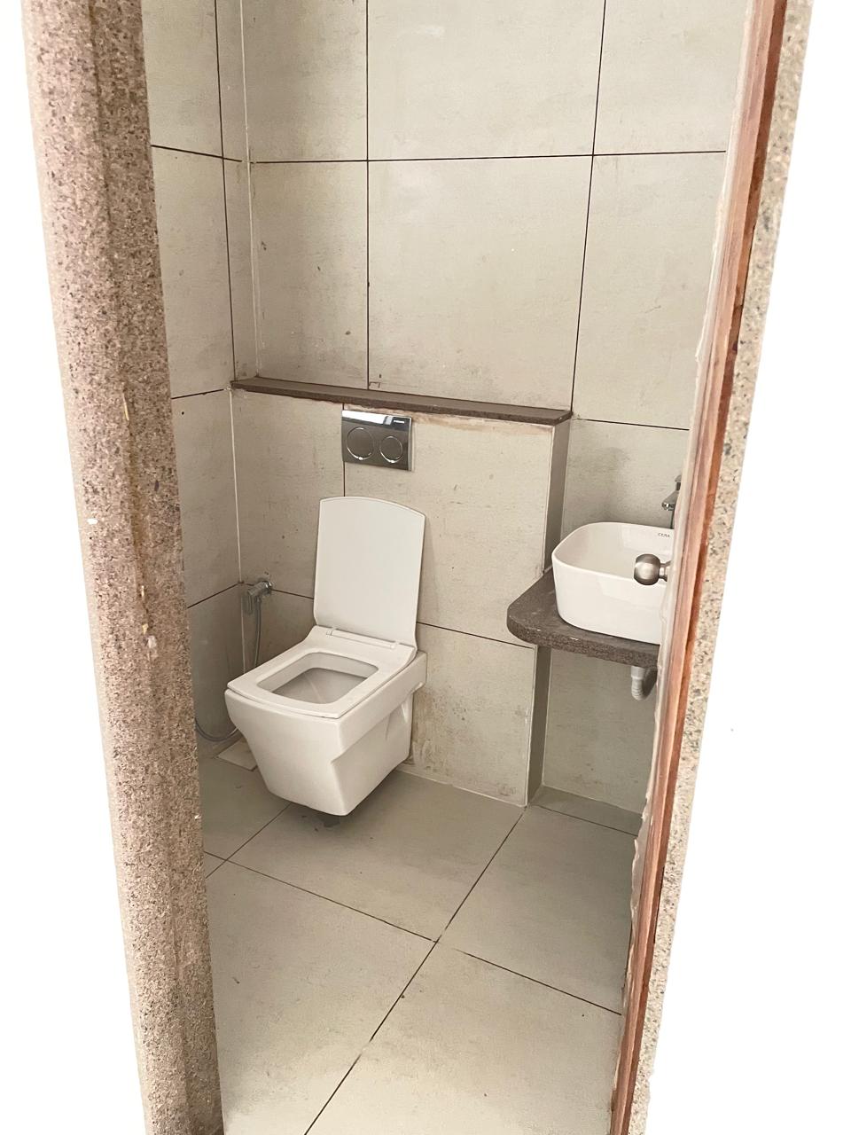 Showroom 1050 Sq. Ft. Showroom Second Floor for Rent in Gota Ahmedabad - Media 2