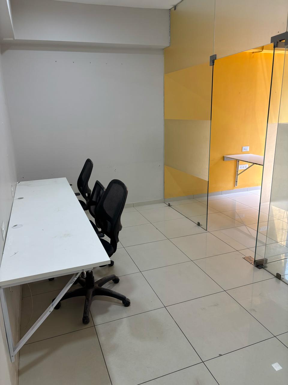 Office 527 Sq. Ft. Commercial Office for Rent in Rajpath Rangoli Road Ahmedabad