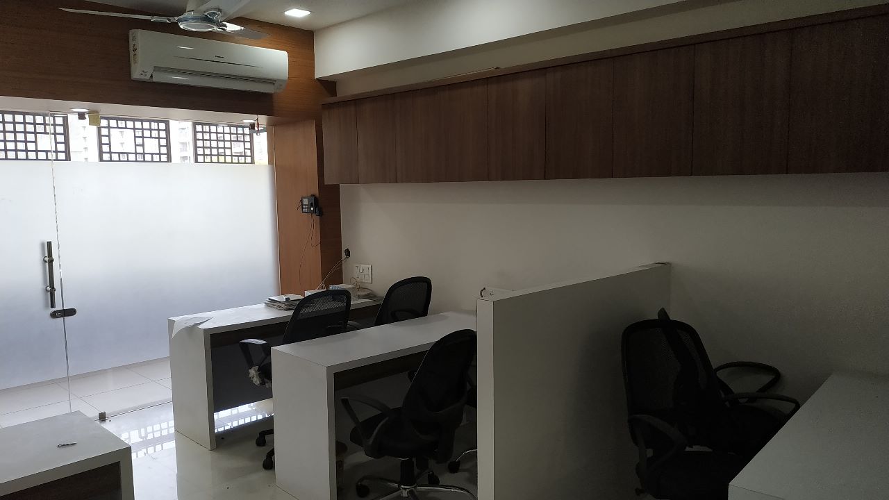Office 610 Sq. Ft. Commercial Office for Rent in South Bopal Ahmedabad - Media 4