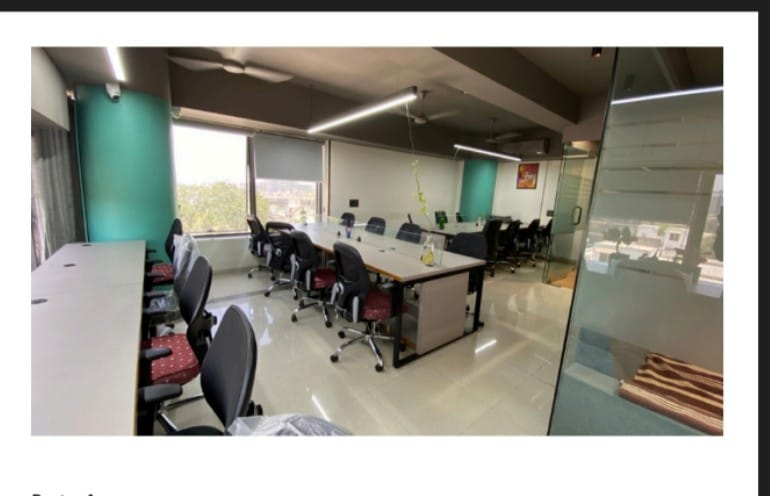 Office 1318 Sq. Ft. Commercial Office for Rent in Thaltej Ahmedabad - Media 8