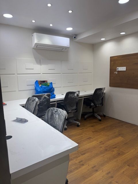 Office 1300 Sq. Ft. Commercial Office for Rent in Rajpath Rangoli Road Ahmedabad - Media 3