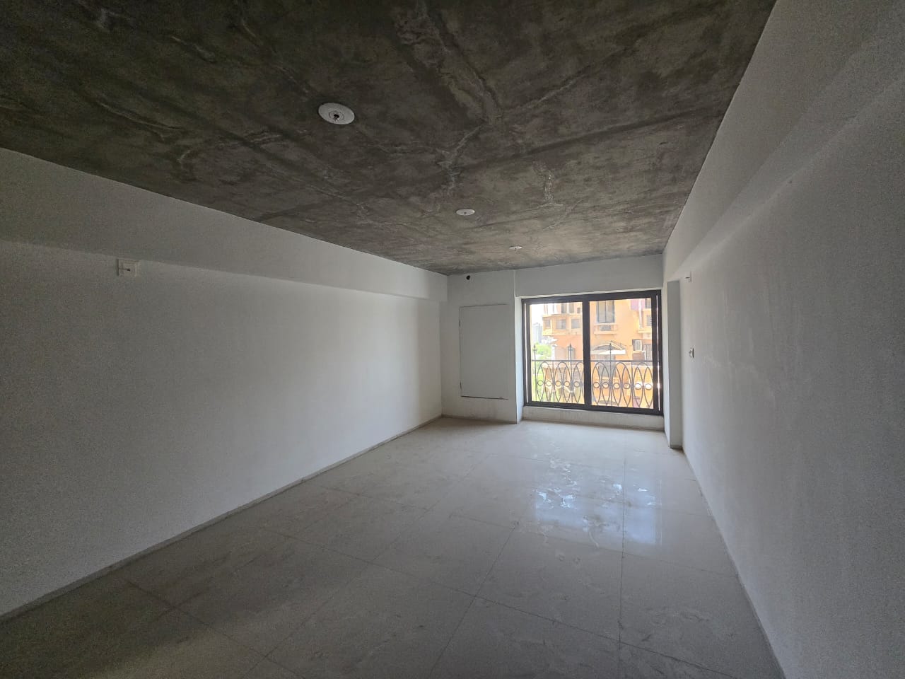 Office 638 Sq. Ft. Commercial Office for Rent in Satellite Ahmedabad - Media 5