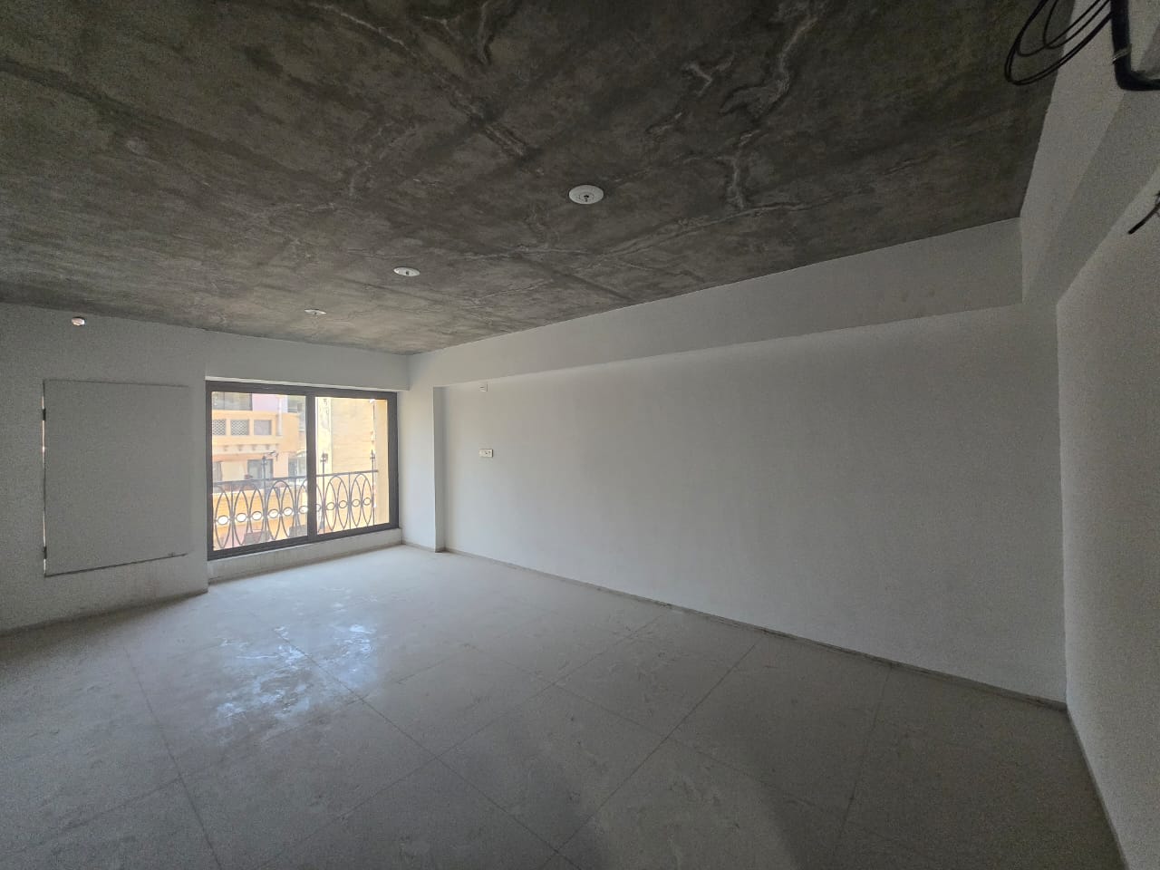 Office 638 Sq. Ft. Commercial Office for Rent in Satellite Ahmedabad - Media 6