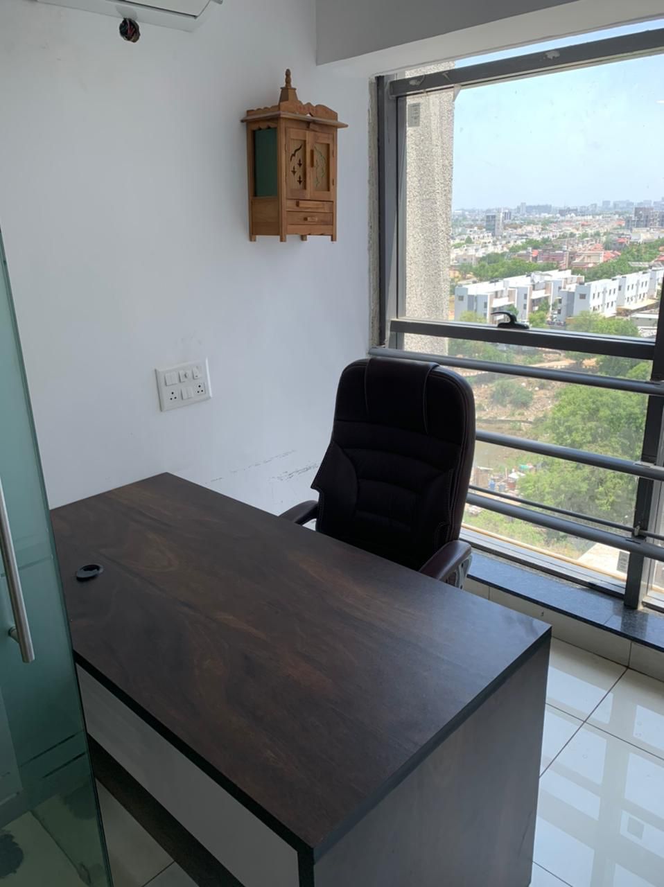 Office 680 Sq. Ft. Commercial Office for Rent in Science City Ahmedabad - Media 2