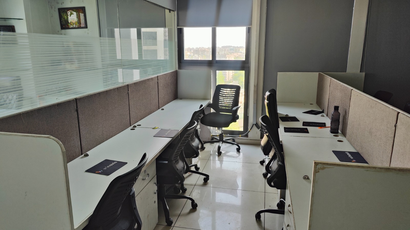 Office 1556 Sq. Ft. Commercial Office for Rent in Vastrapur Ahmedabad - Media 14